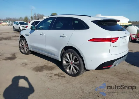 2017 Jaguar F-Pace S z USA, uszkodzony, nr VIN SADCM2BV7HA090411
